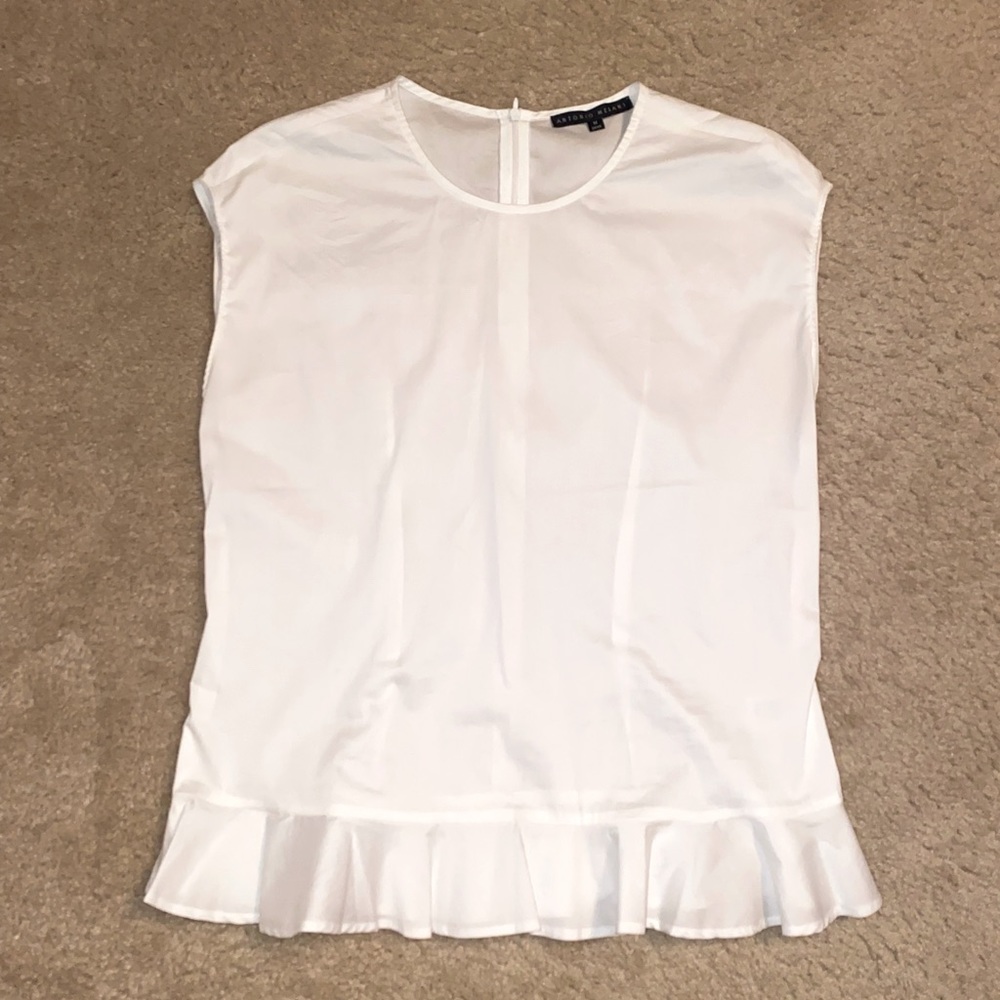 🤍NWOT Antonio Melani Ruffled Peplum Top🤍